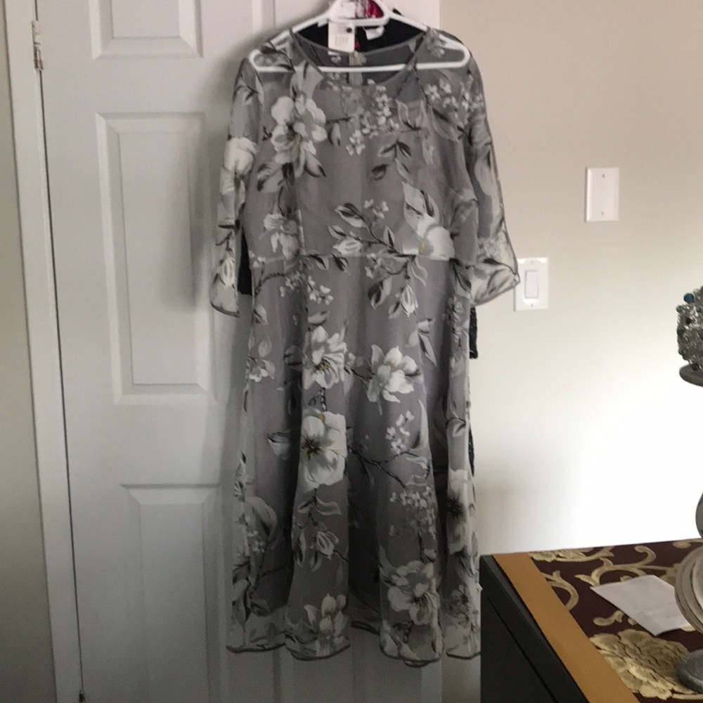 A silky summer dress. Colours for any occasion!